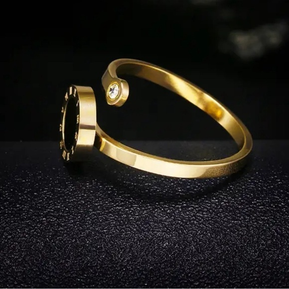 Stainless Steel Roman Numeral‎ Black Shell Opening Adjustable Zircon Tail… - Picture 7 of 7